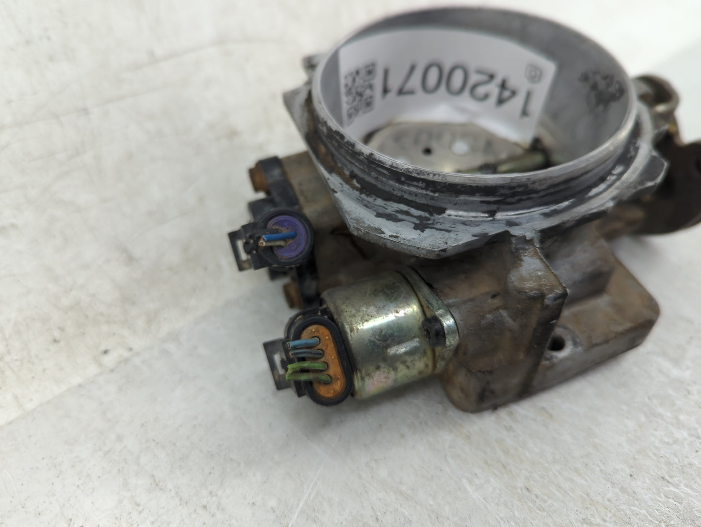 1996 Chevrolet K2500 Throttle Body Fits Fits 1997 OEM Used Auto Parts - Oemusedautoparts1.com