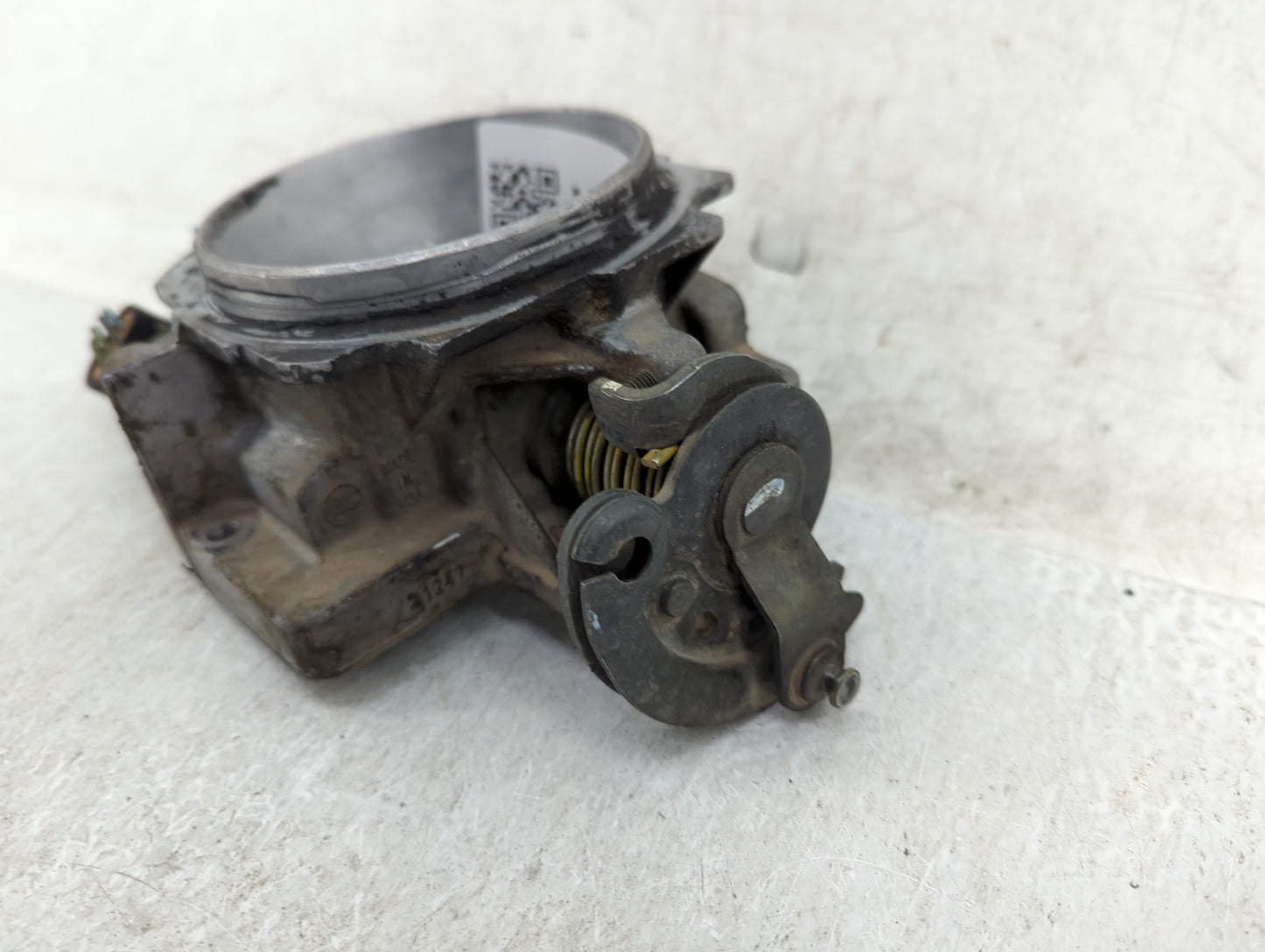 1996 Chevrolet K2500 Throttle Body Fits Fits 1997 OEM Used Auto Parts - Oemusedautoparts1.com