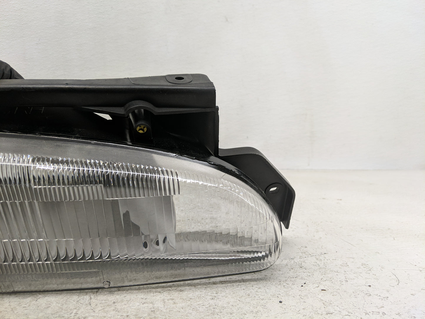1995-2001 Chevrolet Lumina Passenger Right Oem Head Light Headlight Lamp - Oemusedautoparts1.com