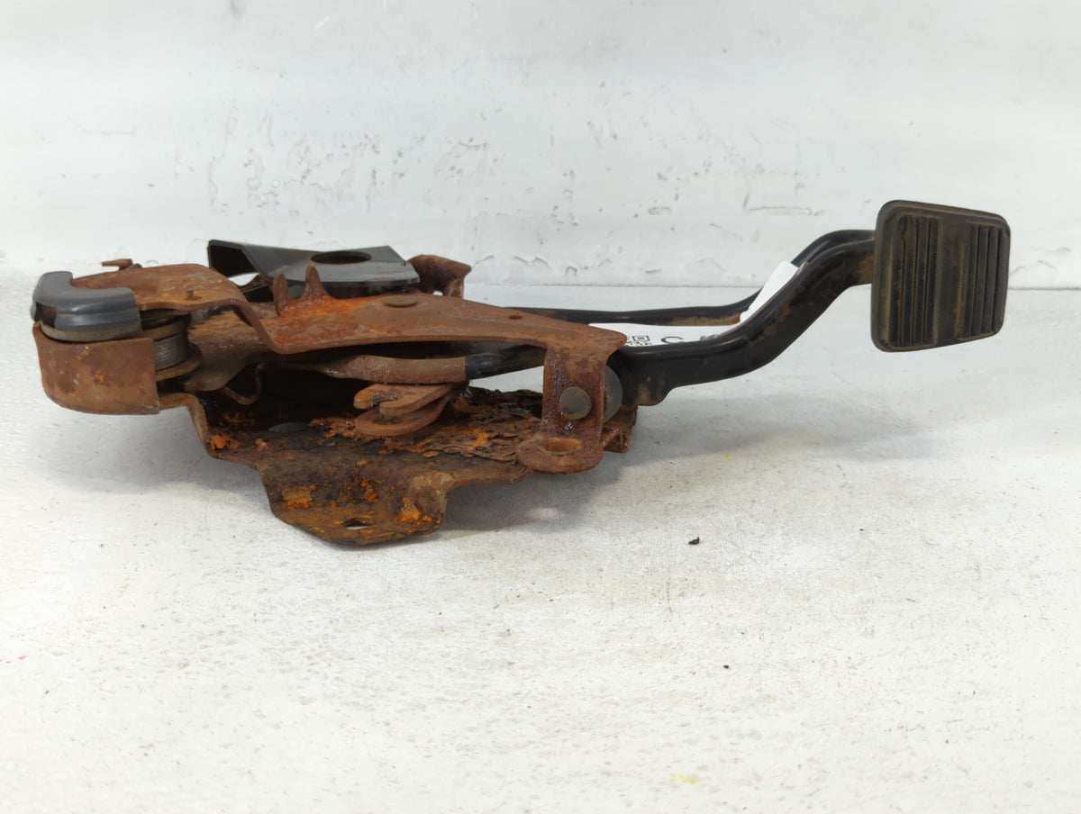 1996 Chevrolet S10 Break Pedal - Oemusedautoparts1.com