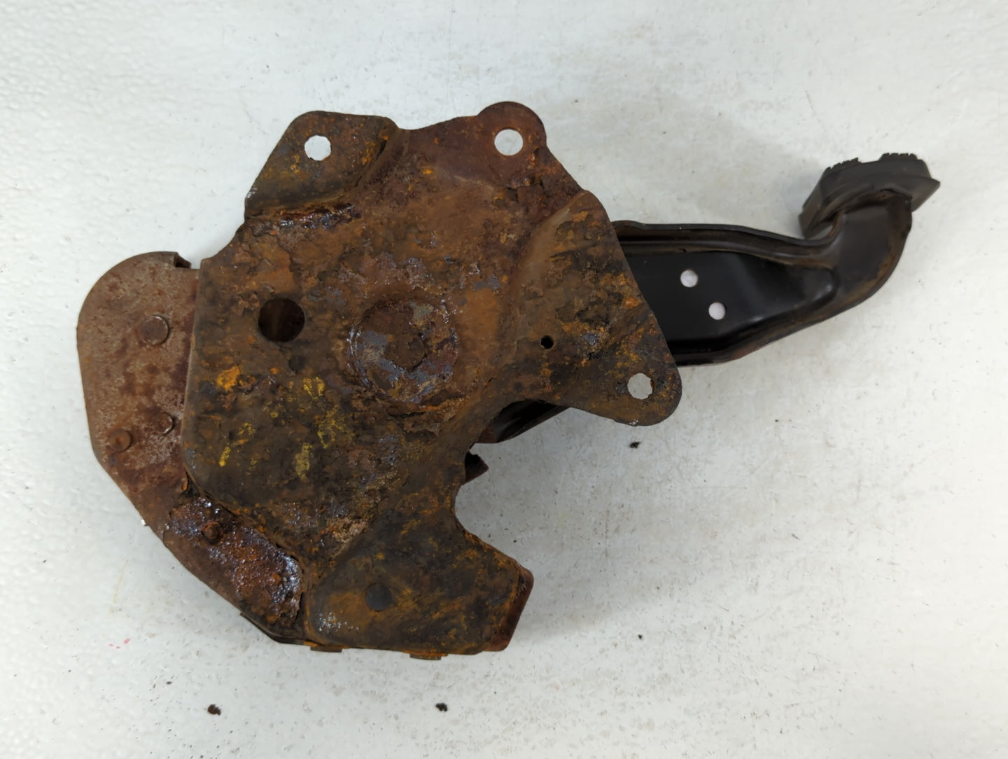 1996 Chevrolet S10 Break Pedal - Oemusedautoparts1.com