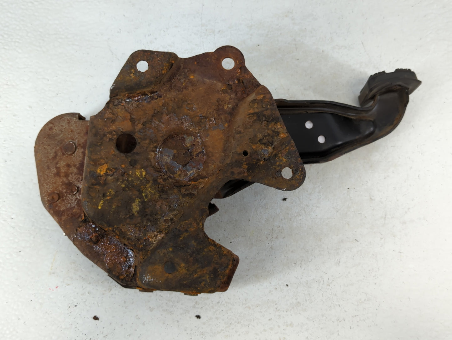 1996 Chevrolet S10 Break Pedal - Oemusedautoparts1.com