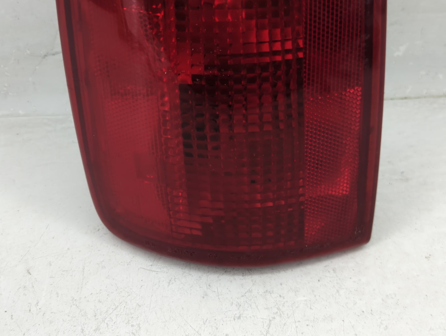 1996 Chevrolet S10 Blazer Tail Light Assembly Passenger Right OEM P/N:16518500 Fits OEM Used Auto Parts - Oemusedautoparts1.