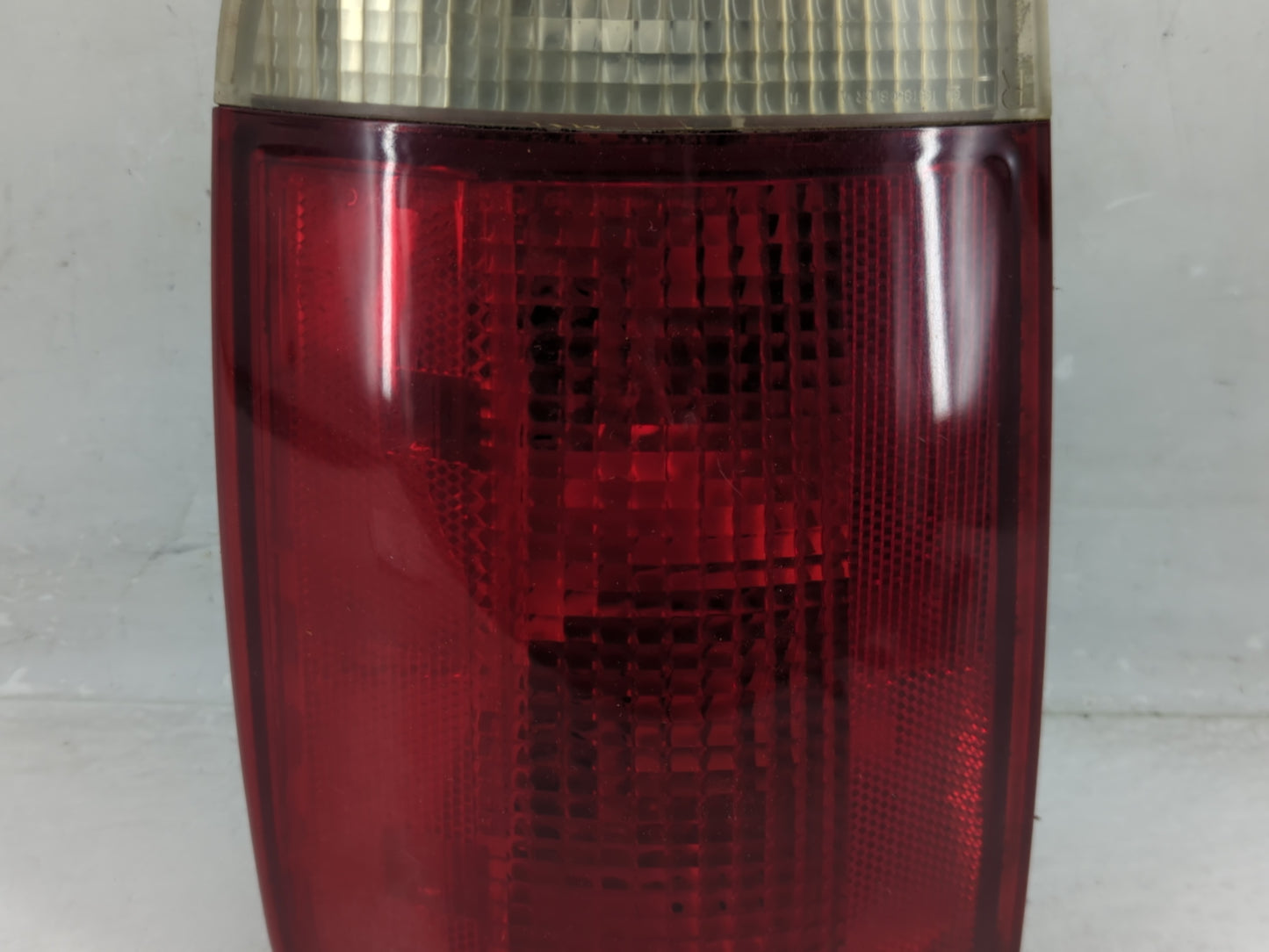 1996 Chevrolet S10 Blazer Tail Light Assembly Passenger Right OEM P/N:16518500 Fits OEM Used Auto Parts - Oemusedautoparts1.