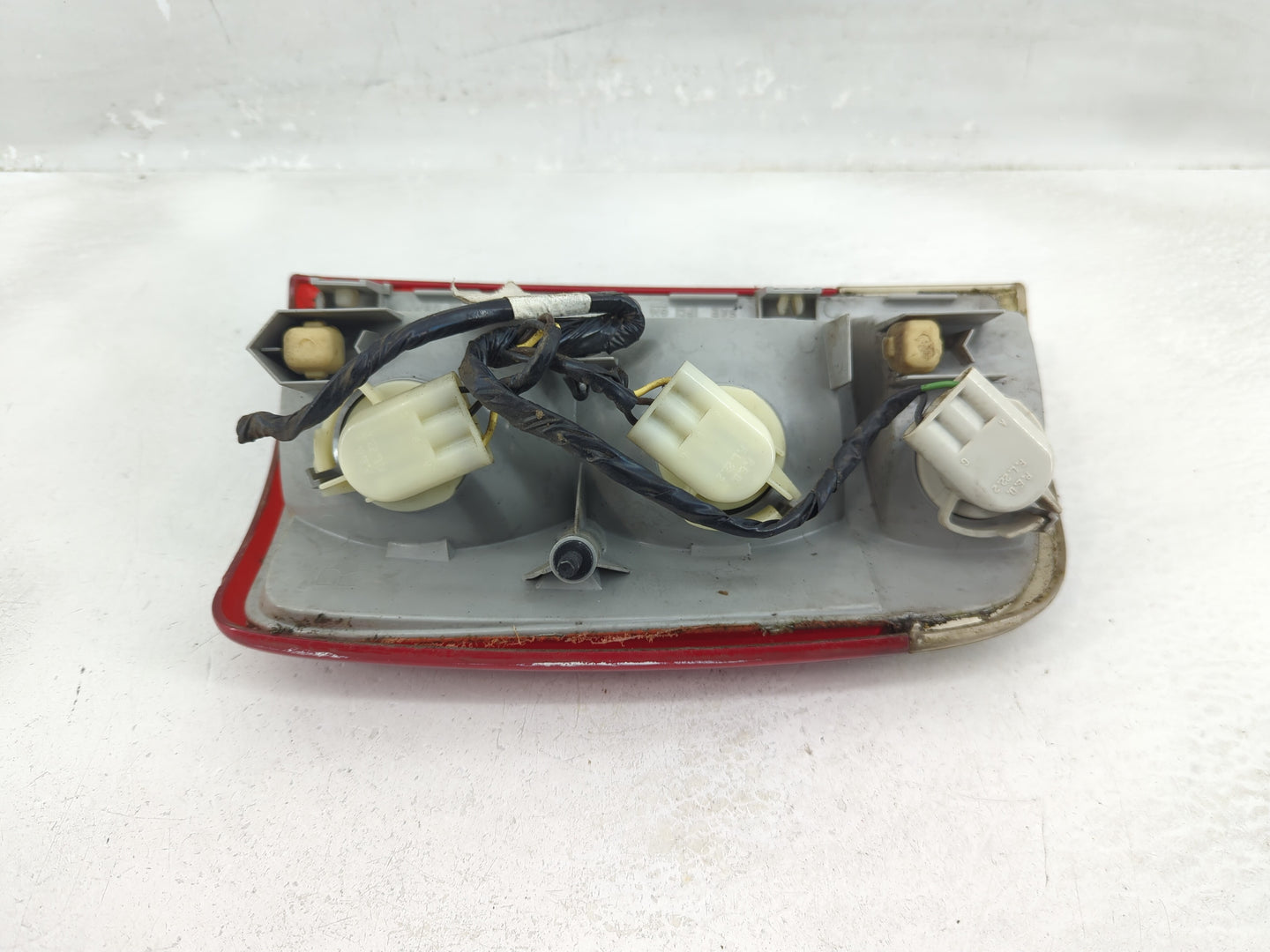 1996 Chevrolet S10 Blazer Tail Light Assembly Passenger Right OEM P/N:16518500 Fits OEM Used Auto Parts - Oemusedautoparts1.