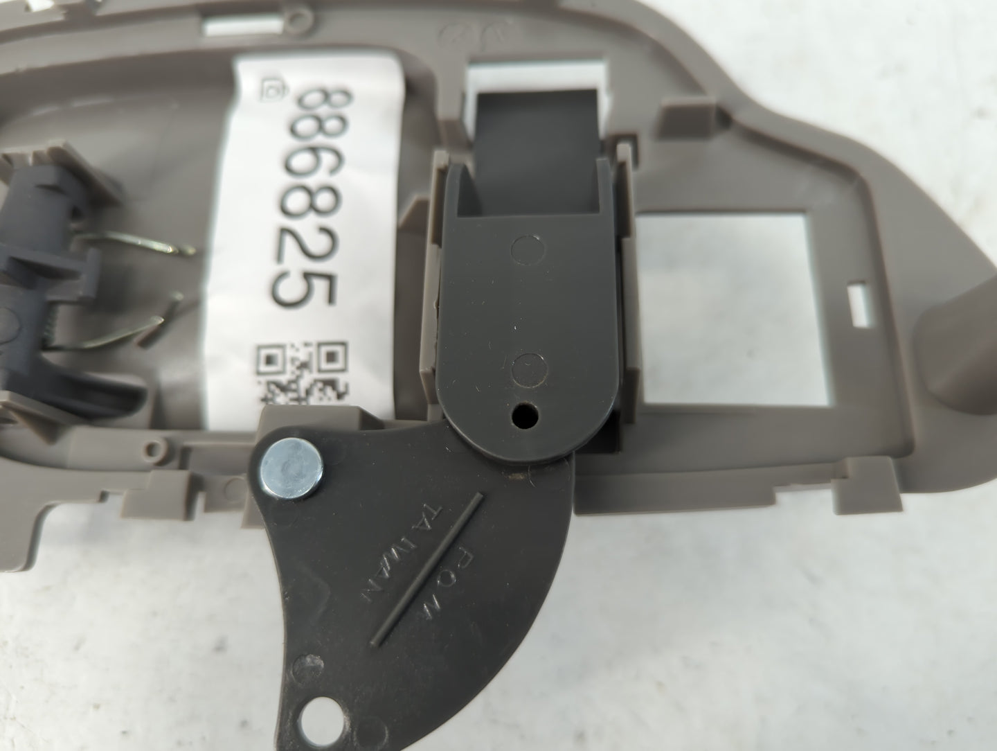 1996 Chevrolet Silverado 1500 Passenger Side Front Inside Door Handle Oem - Oemusedautoparts1.com