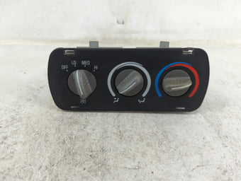 compare product 1995-1999 Chevrolet Suburban Climate Control Module Temperature AC/Heater Replacement P/N:16154598 Fits OEM Used Auto Parts