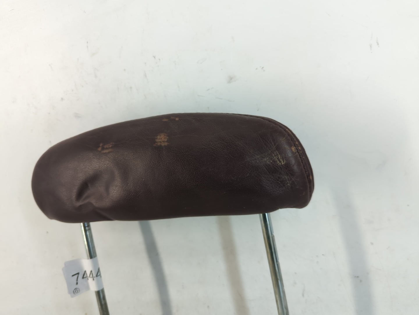 1996 Chevrolet Suburban 1500 Headrest Head Rest Rear Center Seat Fits OEM Used Auto Parts - Oemusedautoparts1.com