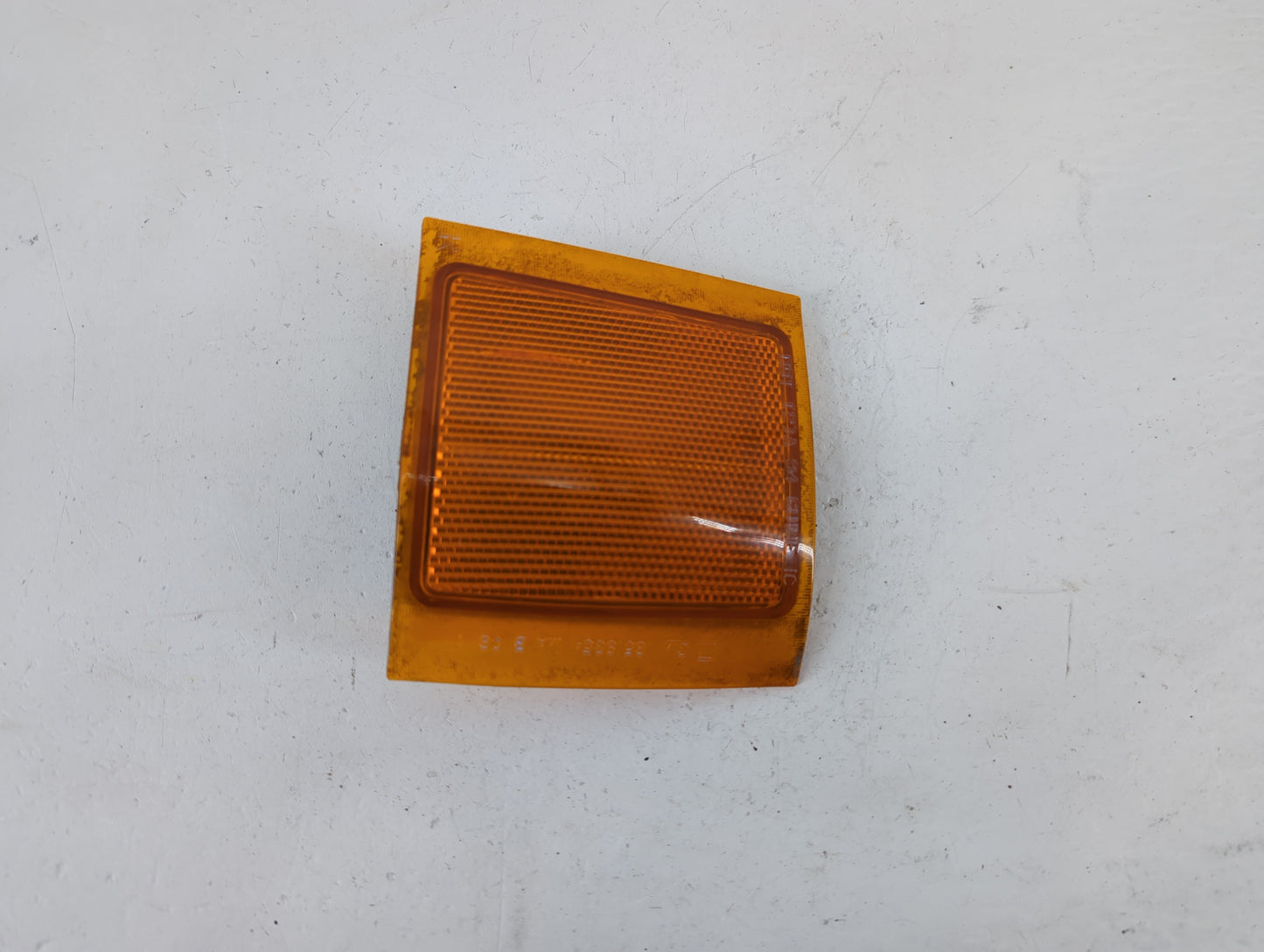 1995-2000 Chevrolet Tahoe Passenger Right Oem Front Light Lamp - Oemusedautoparts1.com