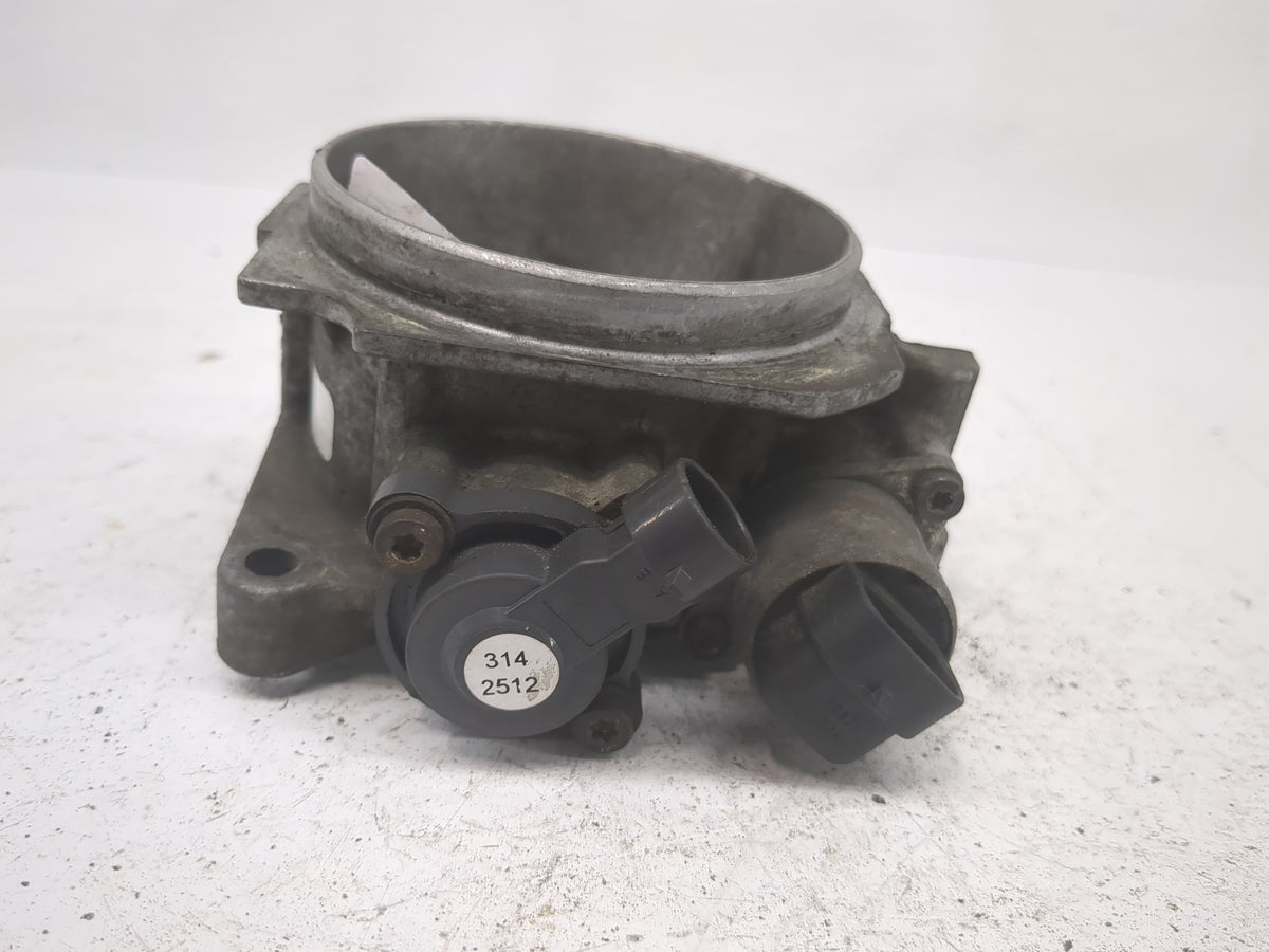 1996-1997 Chevrolet Tahoe Throttle Body P/N:314 2512 Fits Fits 1996 1997 OEM Used Auto Parts - Oemusedautoparts1.com