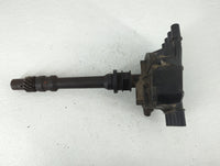 1996 Chevrolet Tahoe Engine Ignition Distributor OEM P/N:1104051 6C20-17 Fits OEM Used Auto Parts - Oemusedautoparts1.com