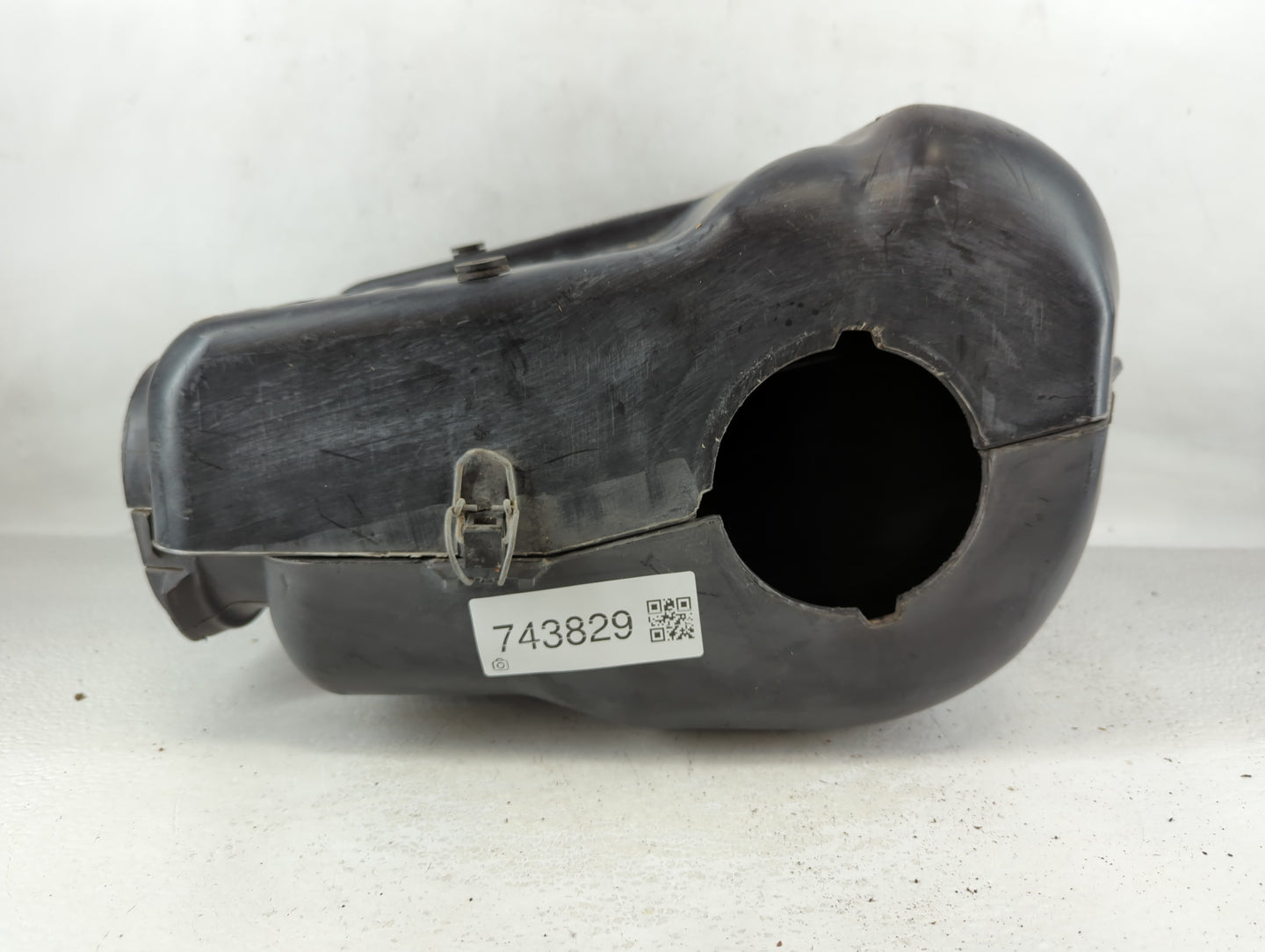 1996-2000 Chevrolet Tahoe Air Cleaner Intake-duct Hose Tube - Oemusedautoparts1.com