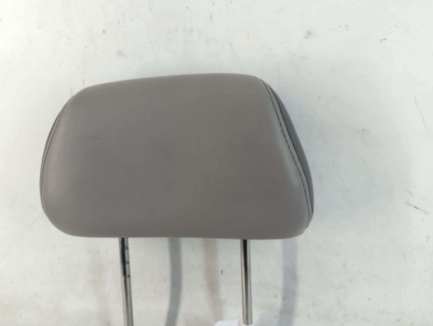 1996-2000 Chrysler Town & Country Headrest Head Rest Front Driver Passenger Seat Fits Fits 1996 1997 1998 1999 2000 OEM Used