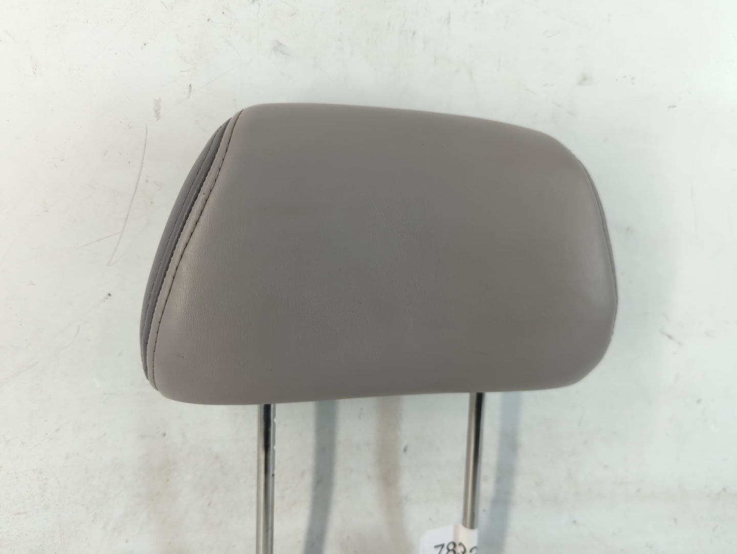 1996-2000 Chrysler Town & Country Headrest Head Rest Front Driver Passenger Seat Fits Fits 1996 1997 1998 1999 2000 OEM Used