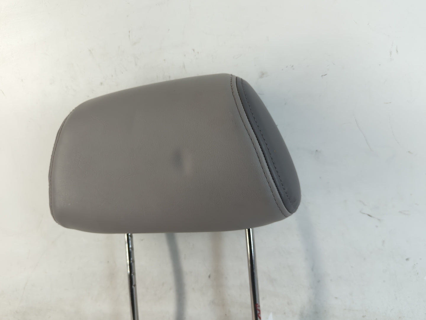 1996-2000 Chrysler Town & Country Headrest Head Rest Front Driver Passenger Seat Fits Fits 1996 1997 1998 1999 2000 OEM Used