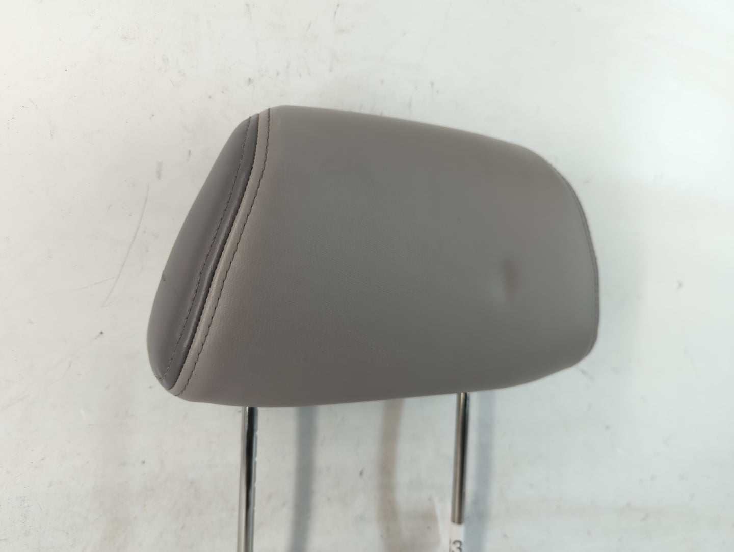 1996-2000 Chrysler Town & Country Headrest Head Rest Front Driver Passenger Seat Fits Fits 1996 1997 1998 1999 2000 OEM Used