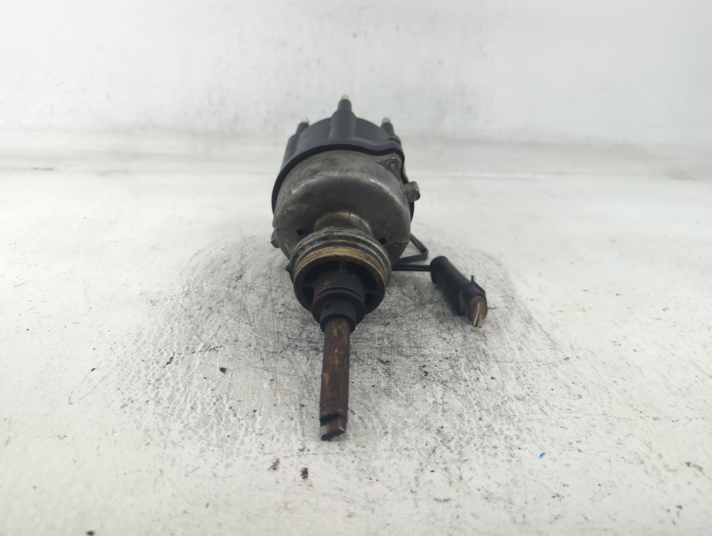 1992-1997 Dodge Dakota Engine Ignition Distributor OEM Fits Fits 1992 1993 1994 1995 1996 1997 OEM Used Auto Parts - Oemused