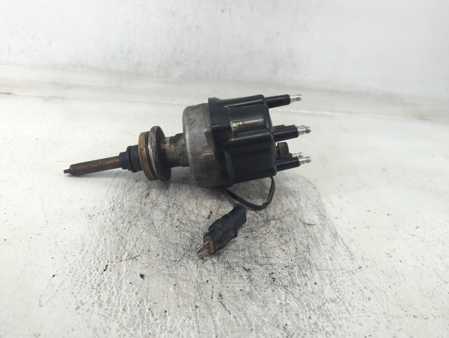 1992-1997 Dodge Dakota Engine Ignition Distributor OEM Fits Fits 1992 1993 1994 1995 1996 1997 OEM Used Auto Parts - Oemused
