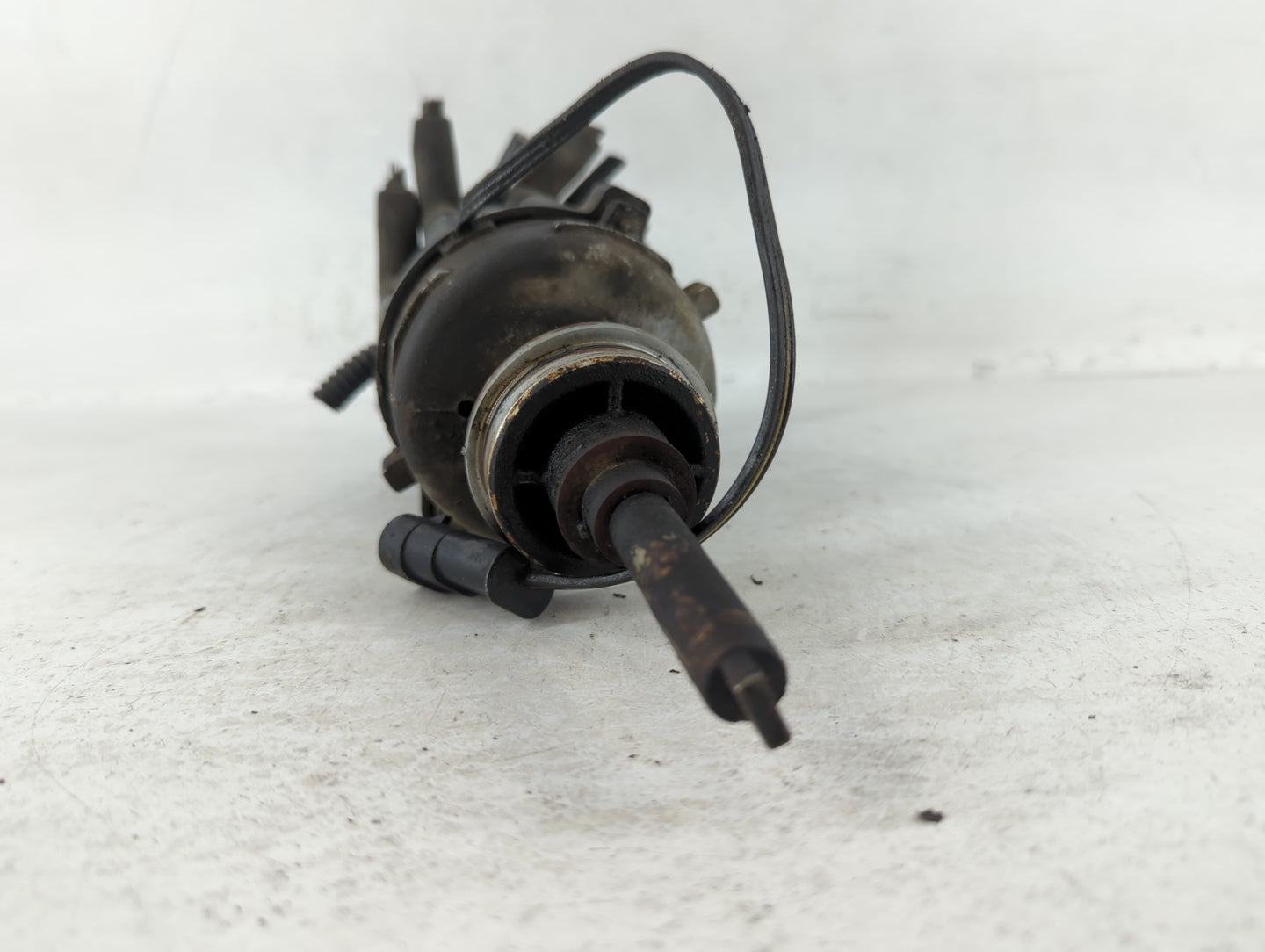 1994-1997 Dodge Ram 1500 Engine Ignition Distributor OEM Fits Fits 1994 1995 1996 1997 OEM Used Auto Parts - Oemusedautopart