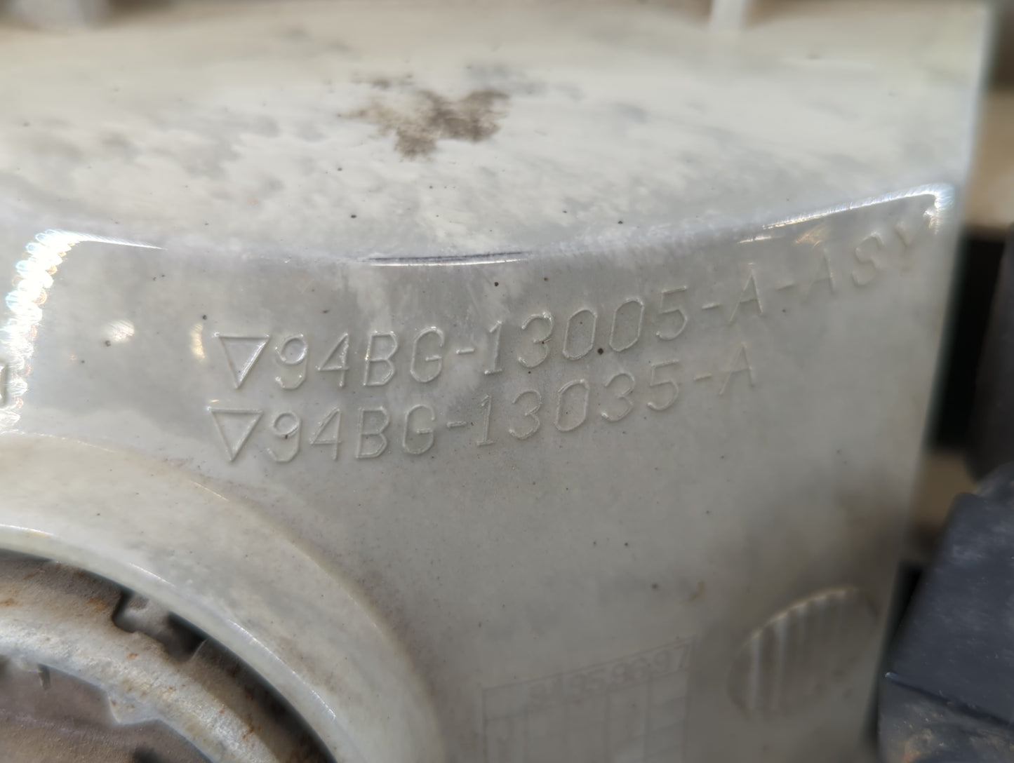 1995-1997 Ford Contour Driver Left Oem Head Light Headlight Lamp - Oemusedautoparts1.com