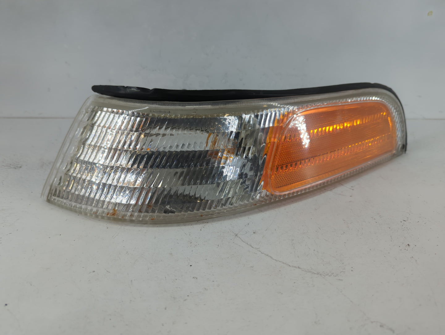 1992-1997 Ford Crown Victoria Driver Left Oem Fog Light Lamp - Oemusedautoparts1.com