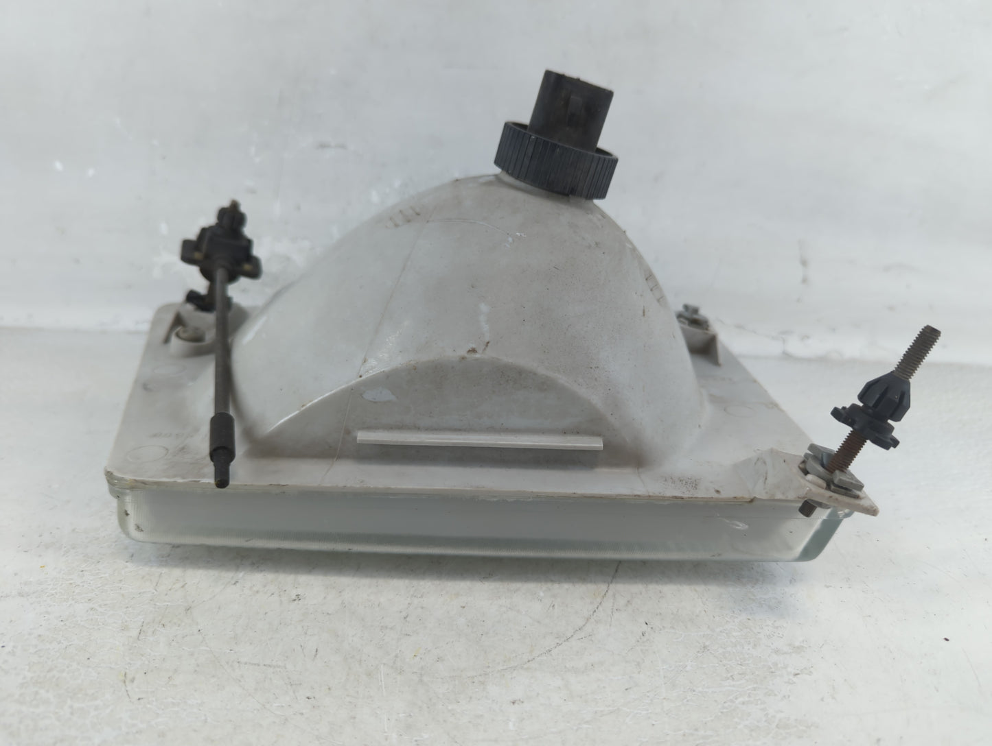 Ford E-150 Passenger Right Oem Head Light Headlight Lamp - Oemusedautoparts1.com