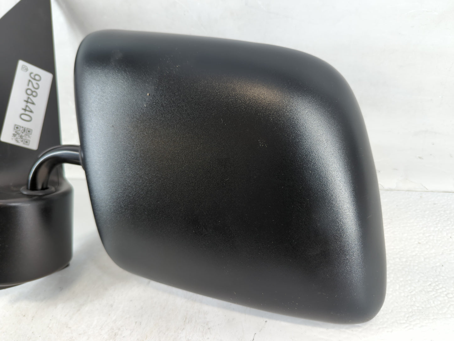 1992-2002 Ford E-150 Driver Side View Mirror - Left Door Mirror OEM Used - Oemusedautoparts1.com