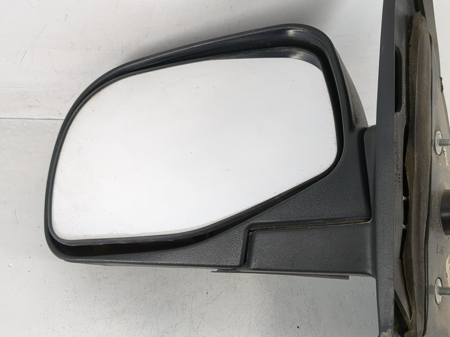 1995-2003 Ford Explorer Driver Side View Mirror - Left Door Mirror OEM Used - Oemusedautoparts1.com
