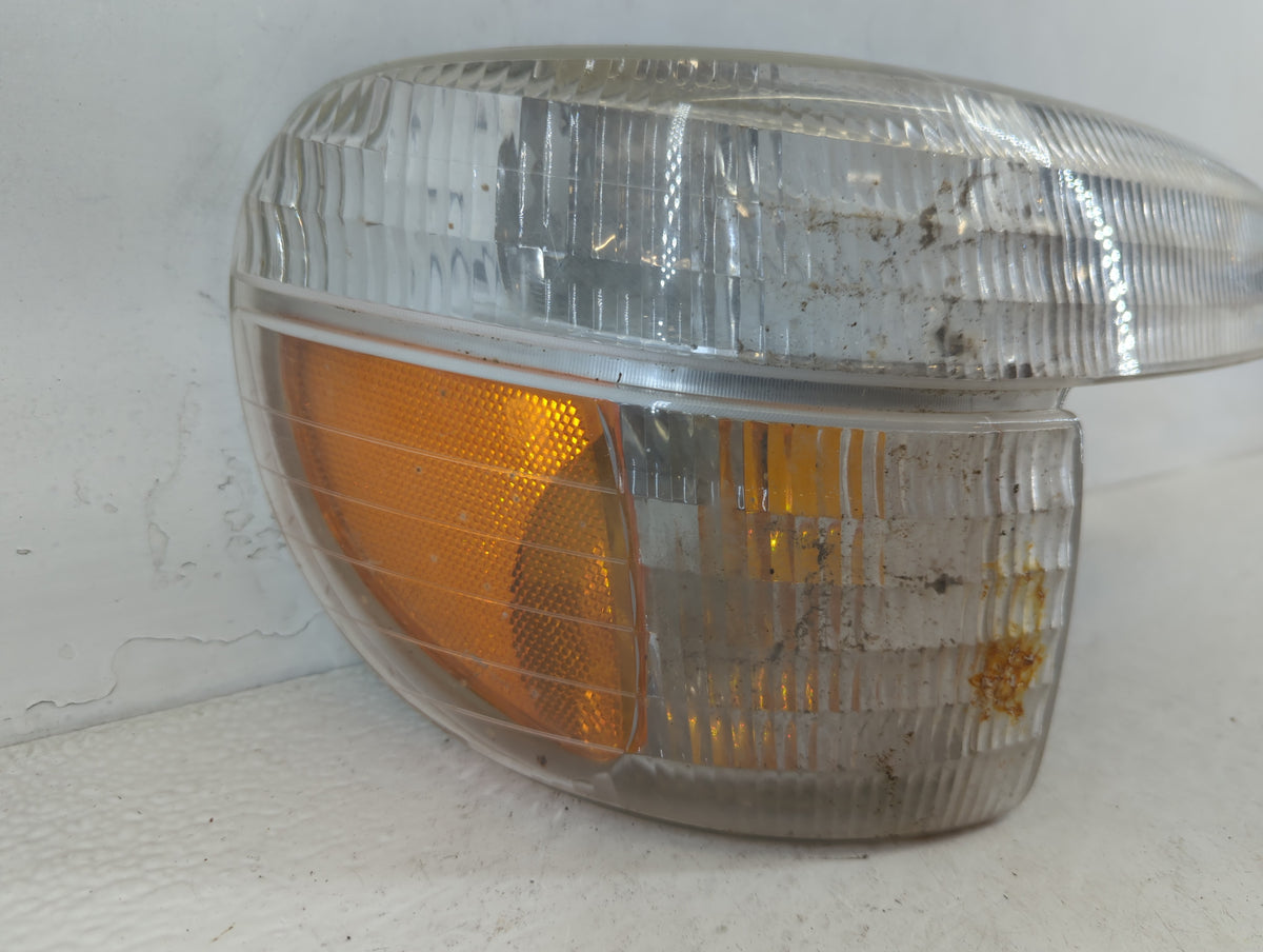 1995-2001 Ford Explorer Driver Left Oem Head Light Headlight Lamp 675323 - Oemusedautoparts1.com