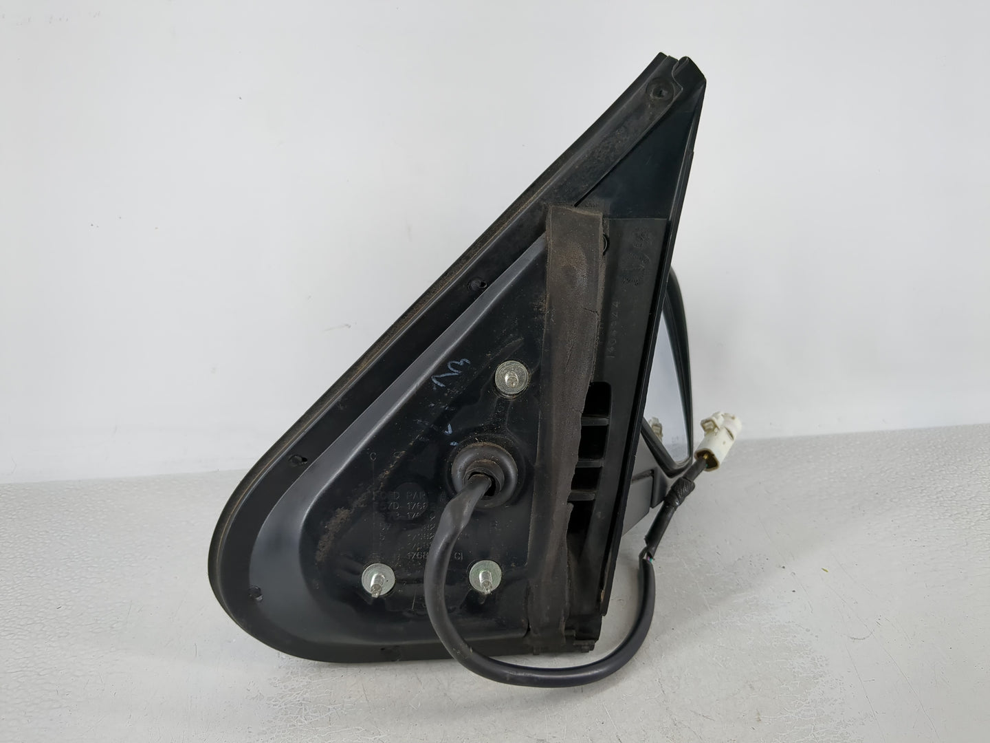 1995-1997 Ford Explorer Passenger Right Side View Manual Door Mirror - Oemusedautoparts1.com