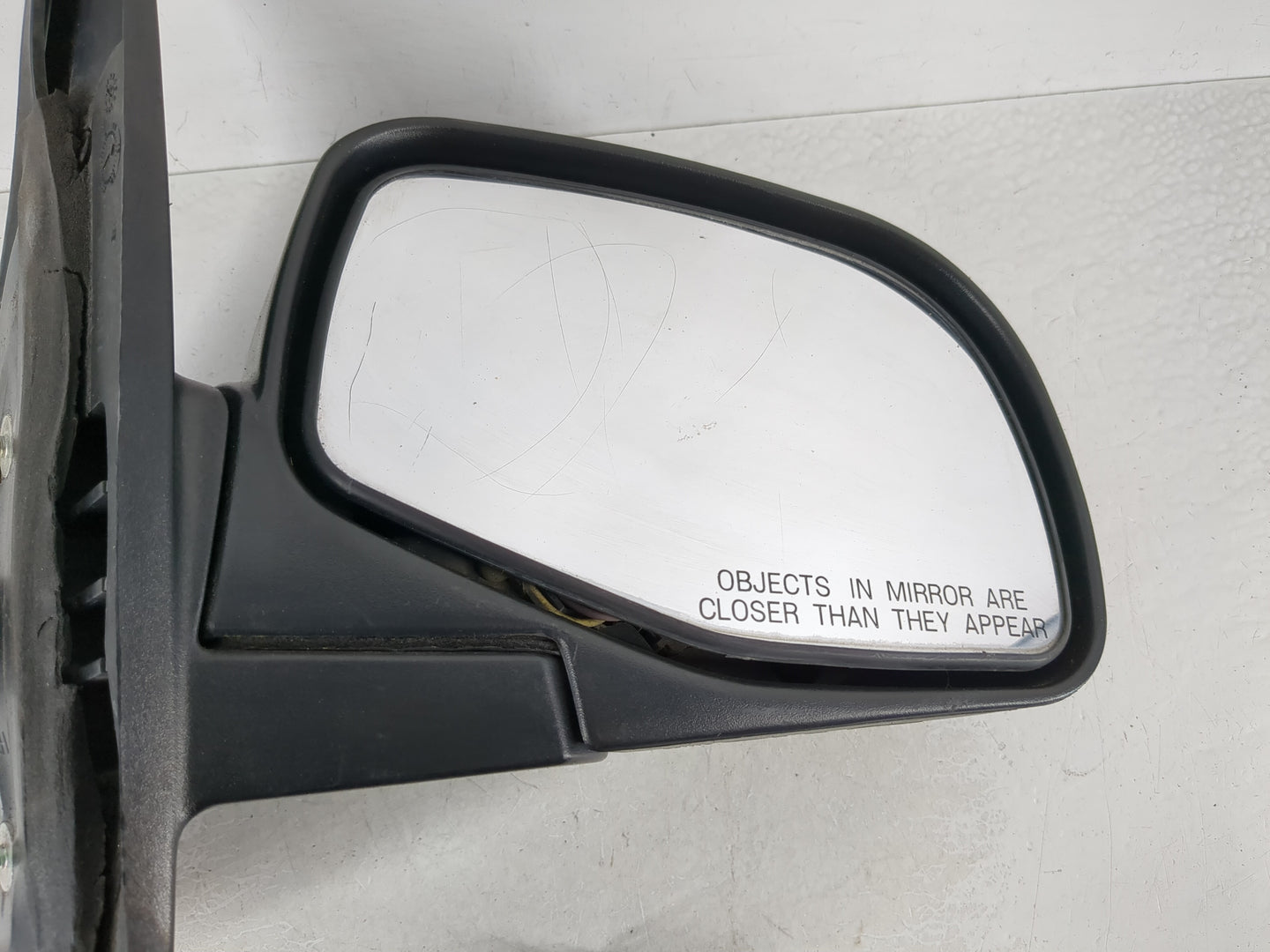 1995-1997 Ford Explorer Passenger Right Side View Manual Door Mirror - Oemusedautoparts1.com