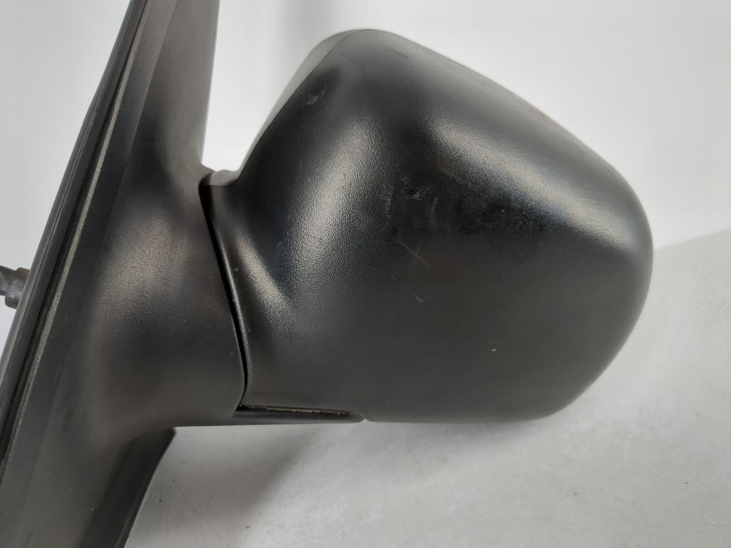 1995-1997 Ford Explorer Passenger Right Side View Manual Door Mirror - Oemusedautoparts1.com