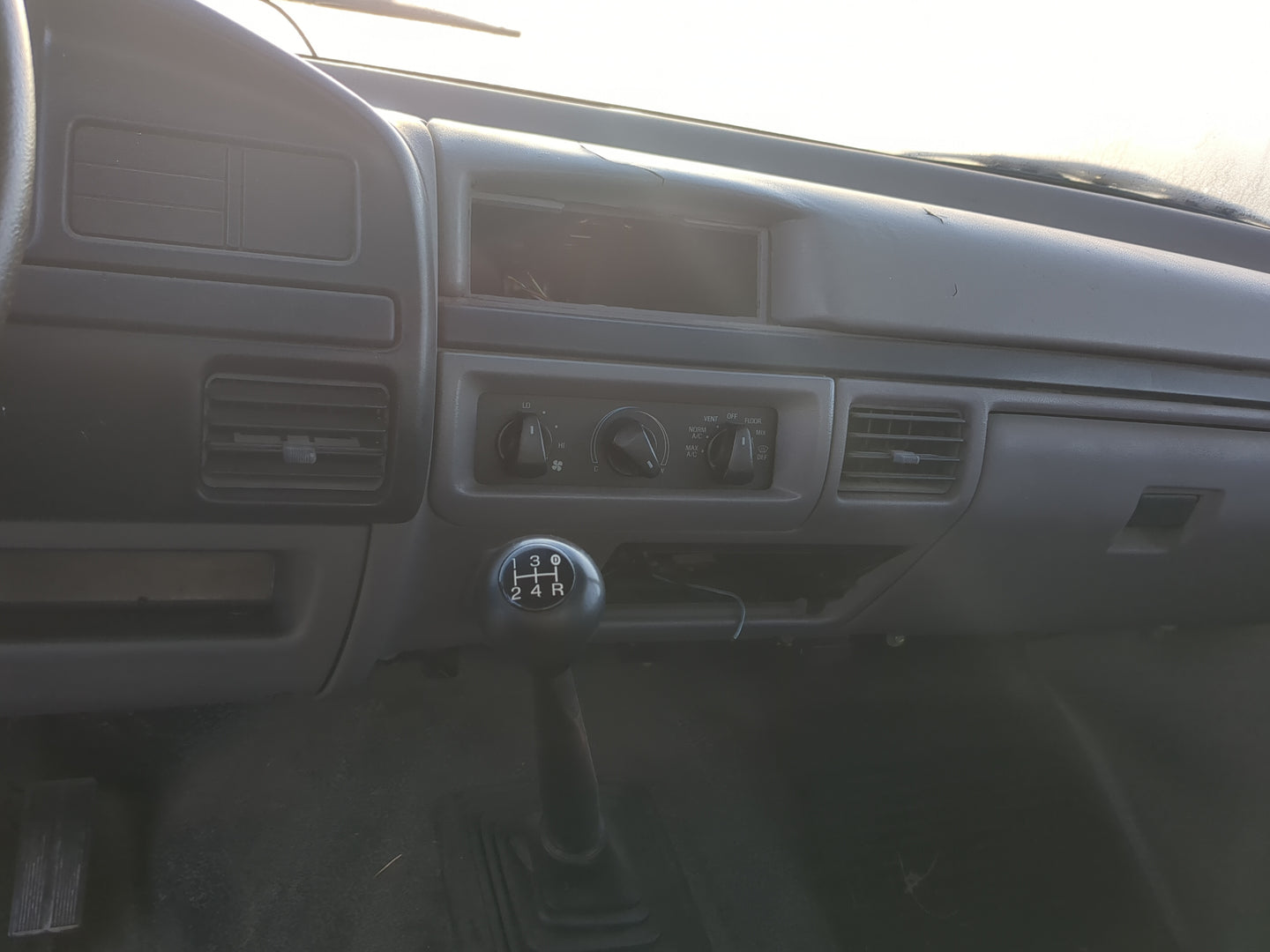 1995-1996 Ford F-150 Climate Control Module Temperature AC/Heater Replacement Fits Fits 1995 1996 1997 OEM Used Auto Parts -