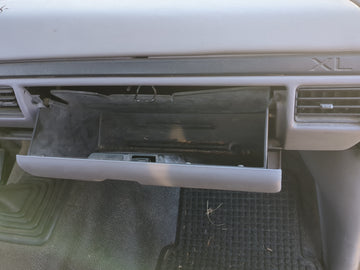 1996 Ford F-150 Passenger Glove Box Door Storage Compartment 1184035