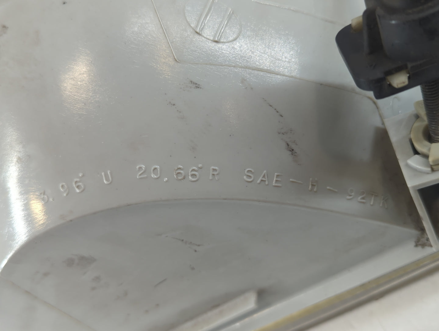 1992-1996 Ford F-150 Passenger Right Oem Head Light Headlight Lamp - Oemusedautoparts1.com