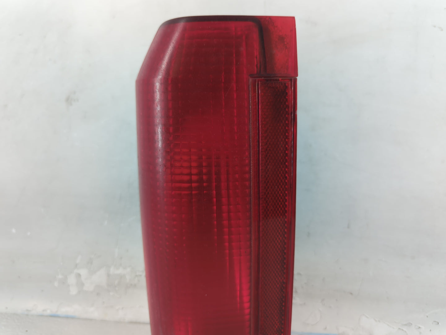 1992-1996 Ford F-150 Tail Light Assembly Driver Left OEM Fits Fits 1991 1992 1993 1994 1995 1996 1997 OEM Used Auto Parts - 