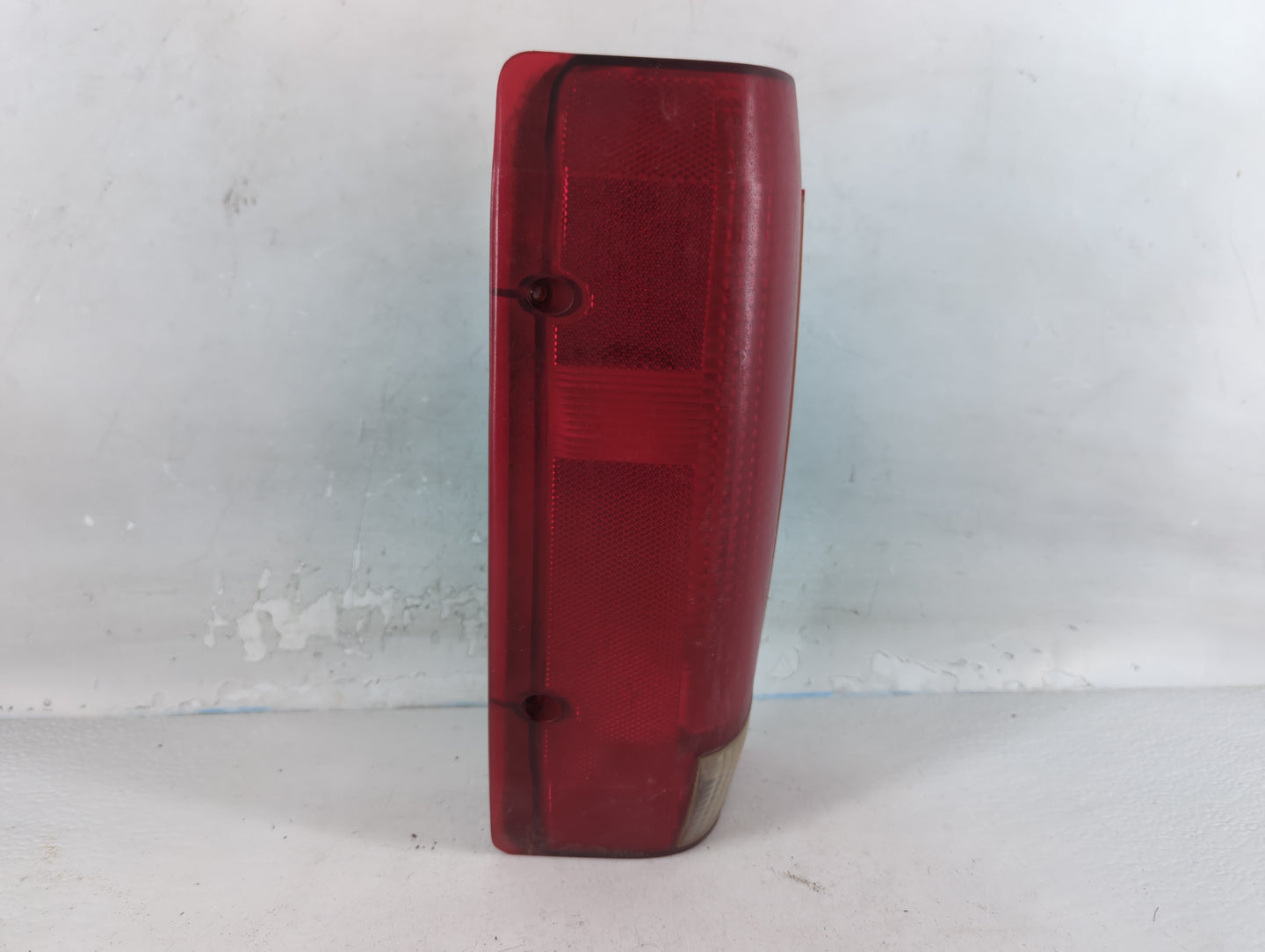 1992-1996 Ford F-150 Tail Light Assembly Driver Left OEM Fits Fits 1991 1992 1993 1994 1995 1996 1997 OEM Used Auto Parts - 