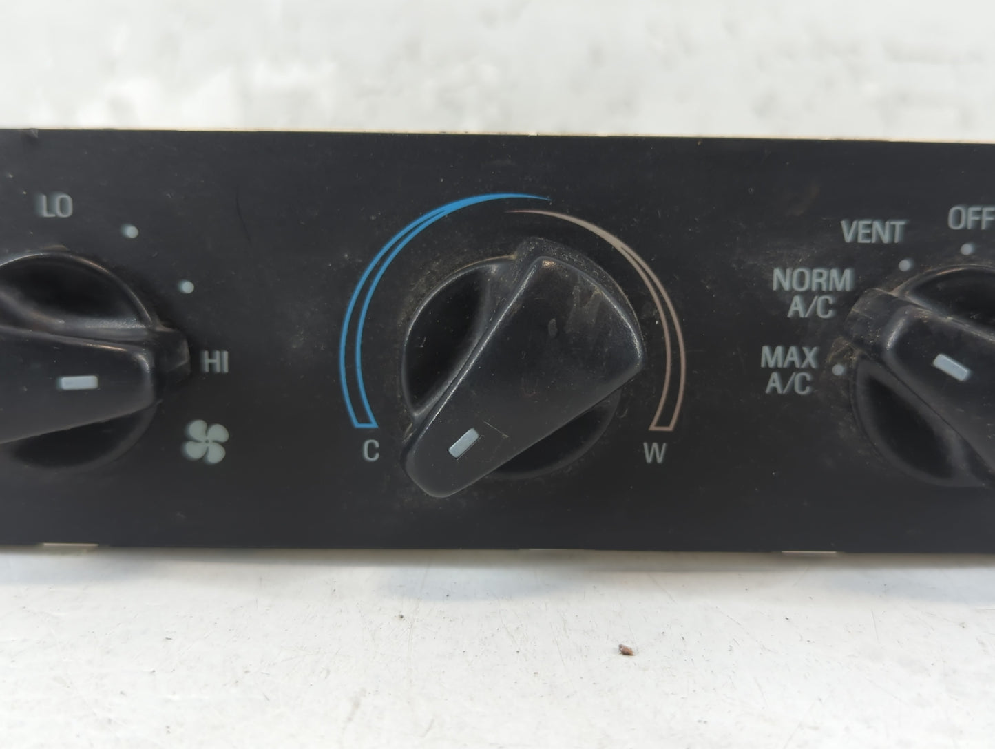 1995-1996 Ford F-150 Climate Control Module Temperature AC/Heater Replacement Fits Fits 1995 1996 1997 OEM Used Auto Parts -
