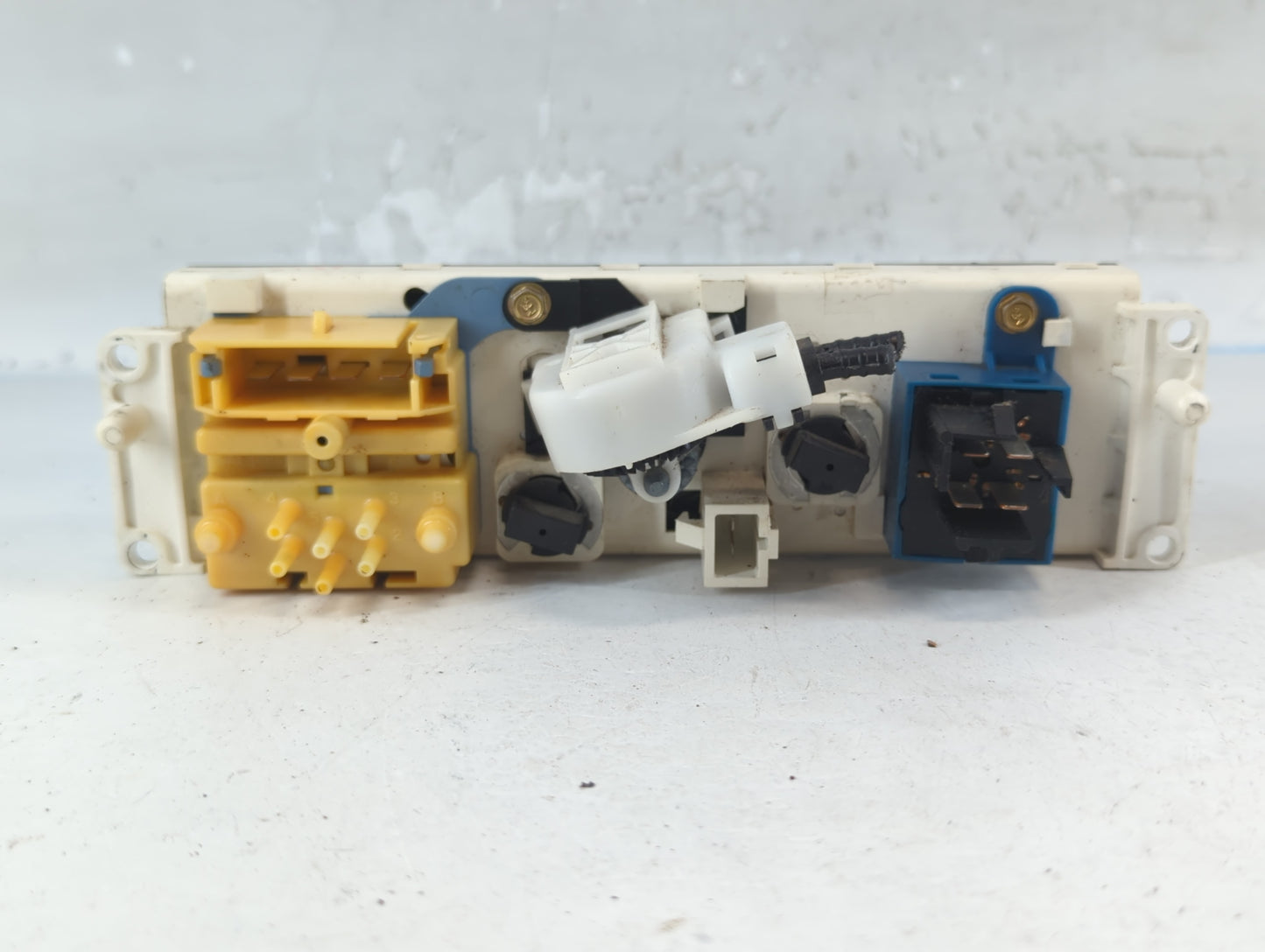 1995-1996 Ford F-150 Climate Control Module Temperature AC/Heater Replacement Fits Fits 1995 1996 1997 OEM Used Auto Parts -