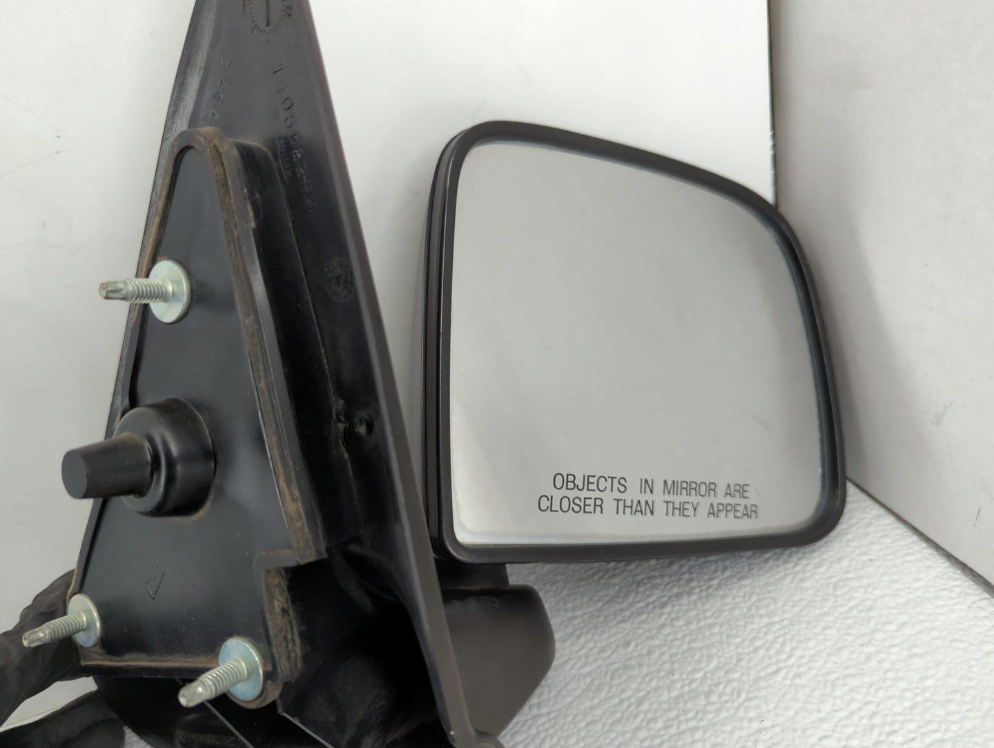 1995-2005 Ford Ranger Passenger Side View Mirror - Right Door Mirror OEM Used - Oemusedautoparts1.com