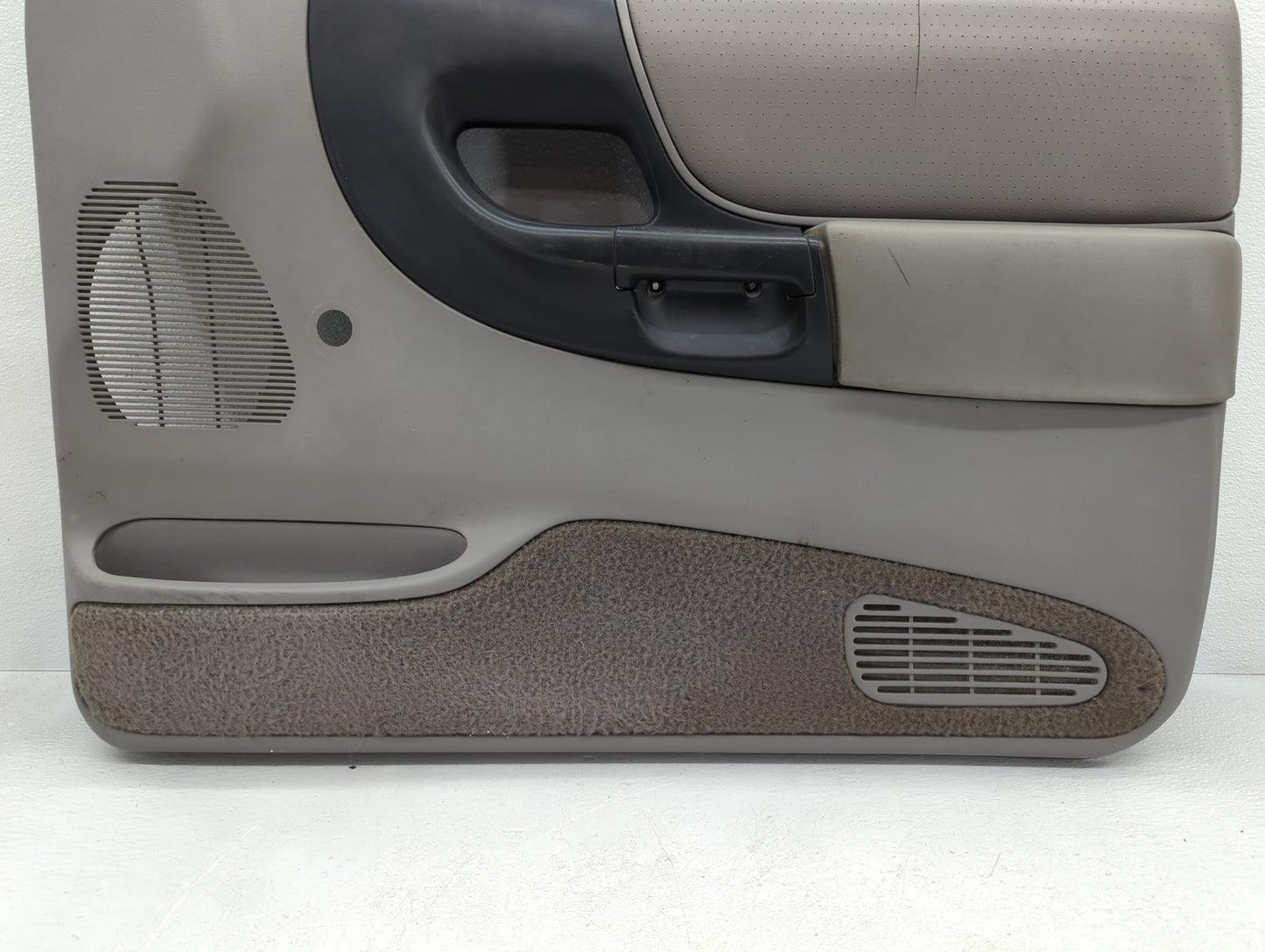 1996 Ford Ranger Front Right Passenger Interior Door Panel Trim - Oemusedautoparts1.com