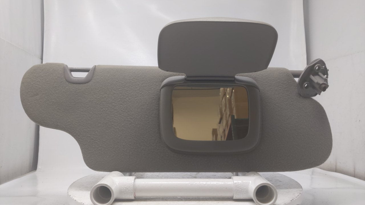1996 Ford Taurus Sun Visor Shade Replacement Passenger Right Mirror Fits OEM Used Auto Parts - Oemusedautoparts1.com
