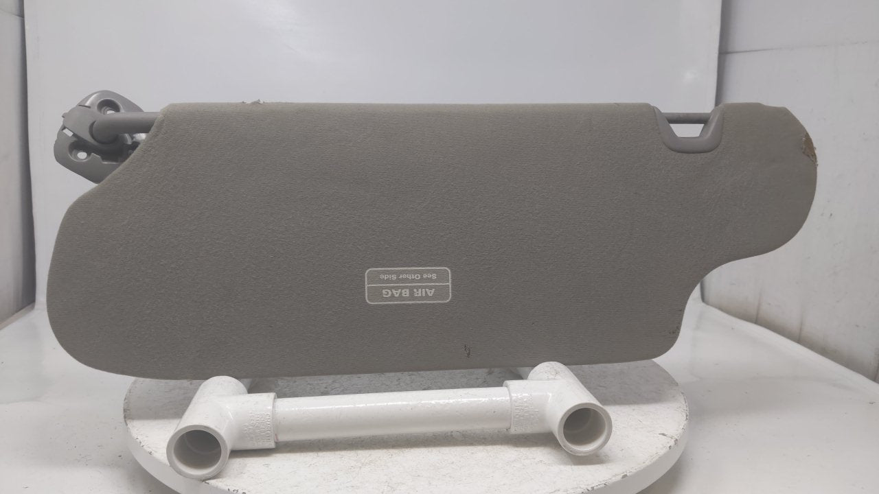1996 Ford Taurus Sun Visor Shade Replacement Passenger Right Mirror Fits OEM Used Auto Parts - Oemusedautoparts1.com