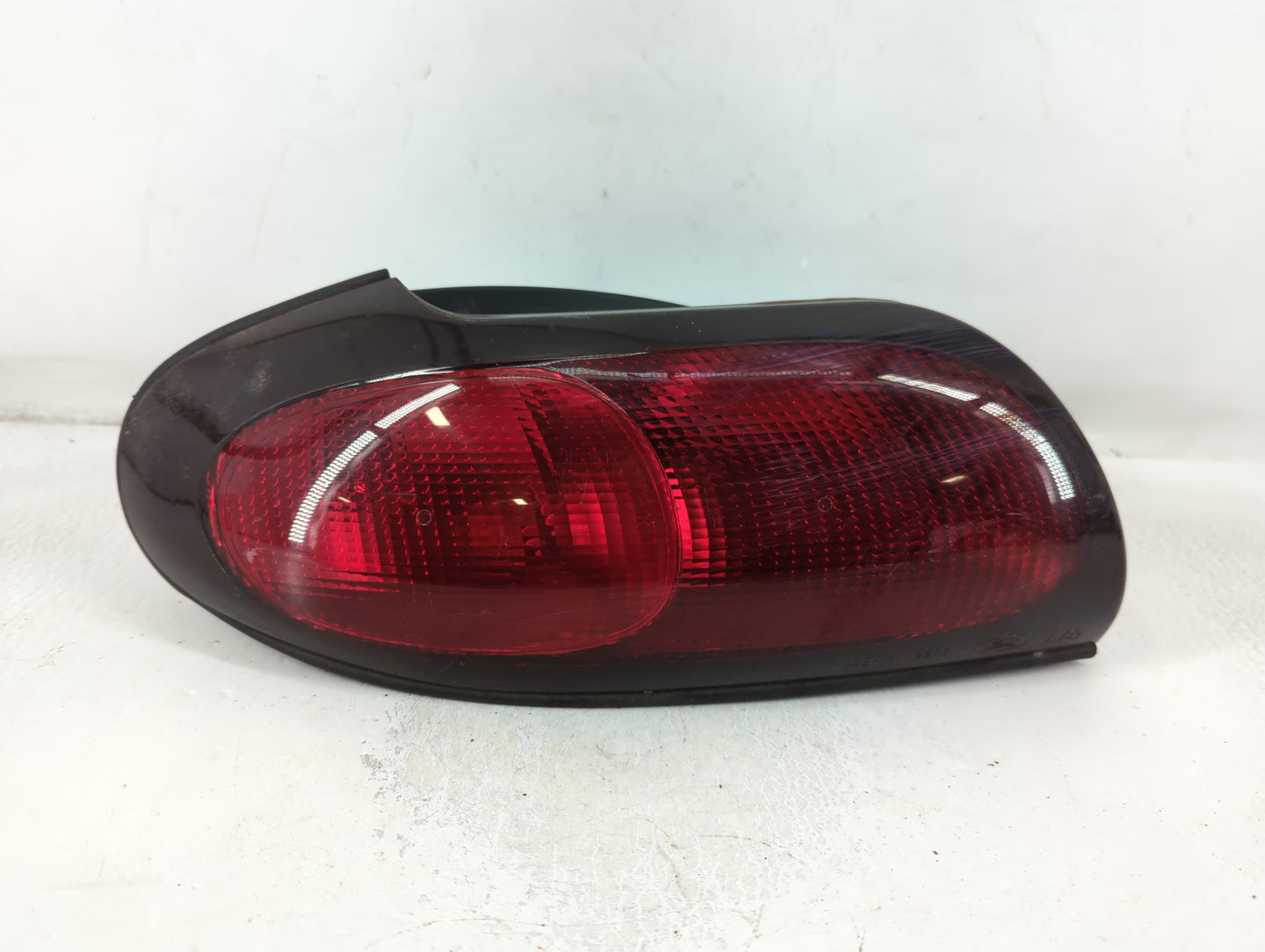 1996-1997 Ford Taurus Tail Light Assembly Driver Left OEM P/N:F6DB-13441-A Fits Fits 1996 1997 OEM Used Auto Parts - Oemused