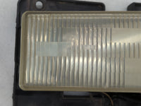Gmc 2500 Passenger Right Oem Head Light Headlight Lamp - Oemusedautoparts1.com