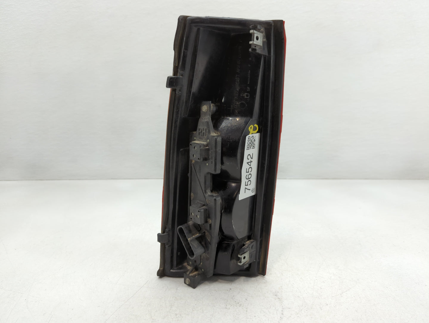 1996 Gmc 2500 Tail Light Assembly Passenger Right OEM P/N:16506350 Fits Fits 1992 1993 1994 1995 1997 1998 1999 2000 OEM Use
