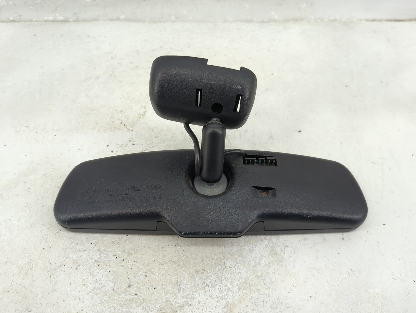1996 Gmc Yukon Interior Rear View Mirror Replacement OEM P/N:E13013511 Fits OEM Used Auto Parts - Oemusedautoparts1.com