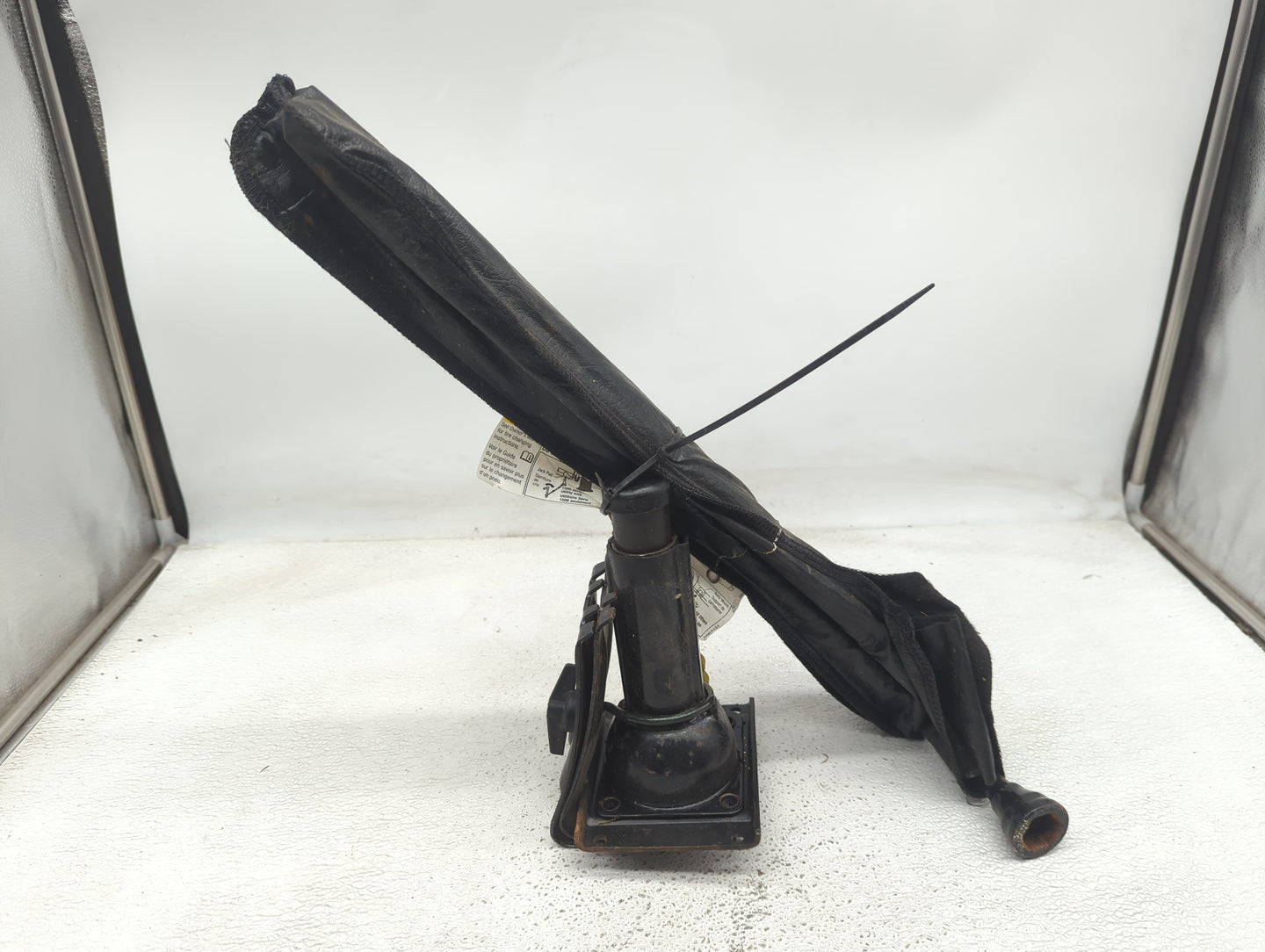 1996 Gmc Yukon Spare Scissor Car Jack - Oemusedautoparts1.com