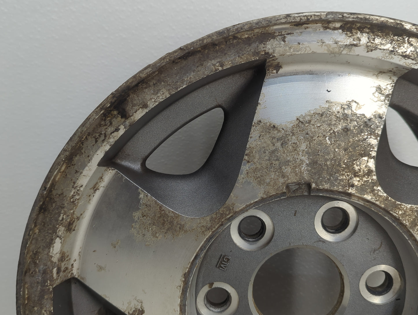 1992-1999 Gmc Yukon Oem Wheel Rim 927331 - Oemusedautoparts1.com