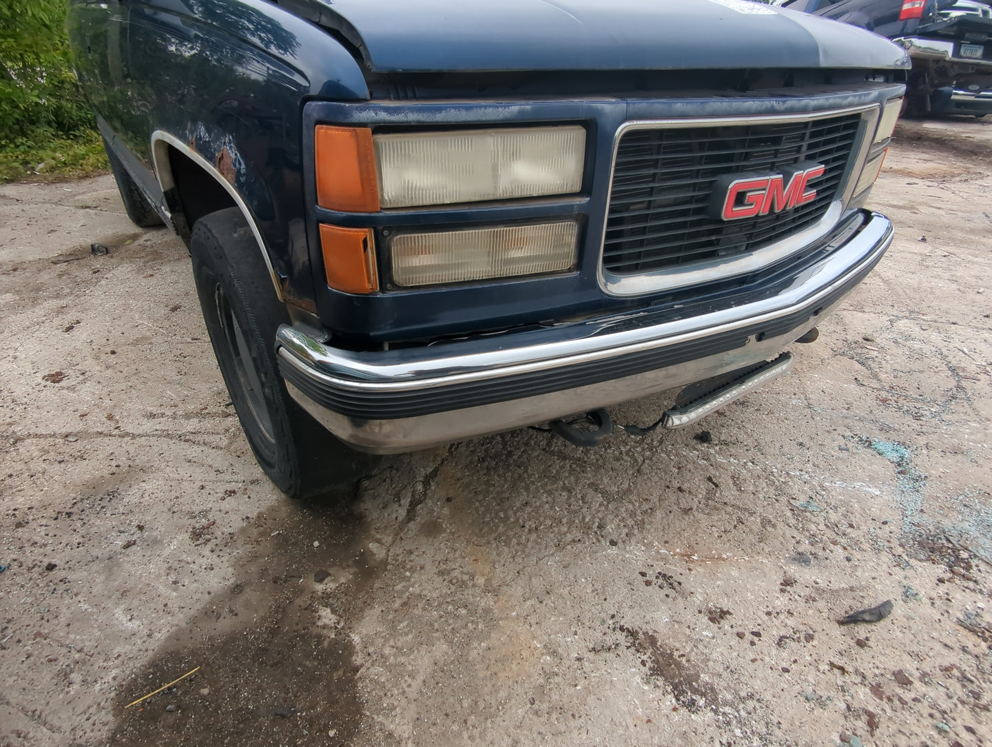 1992-1998 Gmc Yukon Front Bumper - Oem - Oemusedautoparts1.com